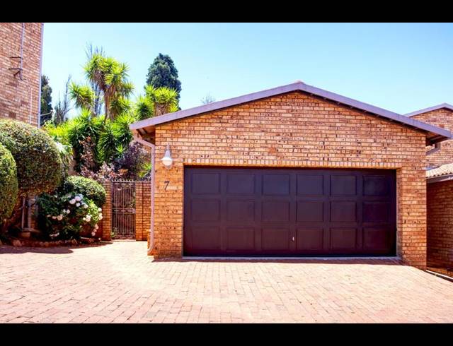 4 BEDROOM PROPERTY TO RENT IN VICTORY PARK